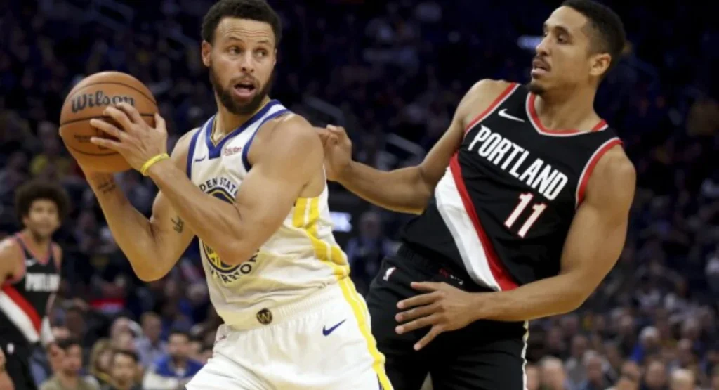 this image shown in Golden State Warriors vs Portland Trail Blazers Match Player 